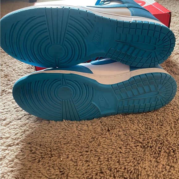 🔵 Nike Dunk High🔵…Men’s 10.5…Laser Blue/White Hightop Dunks! - Picture 4 of 5